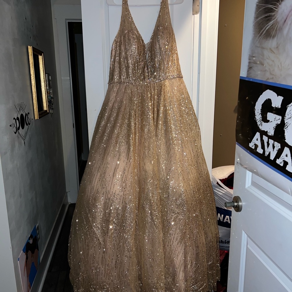 Gold sparkly prom dress